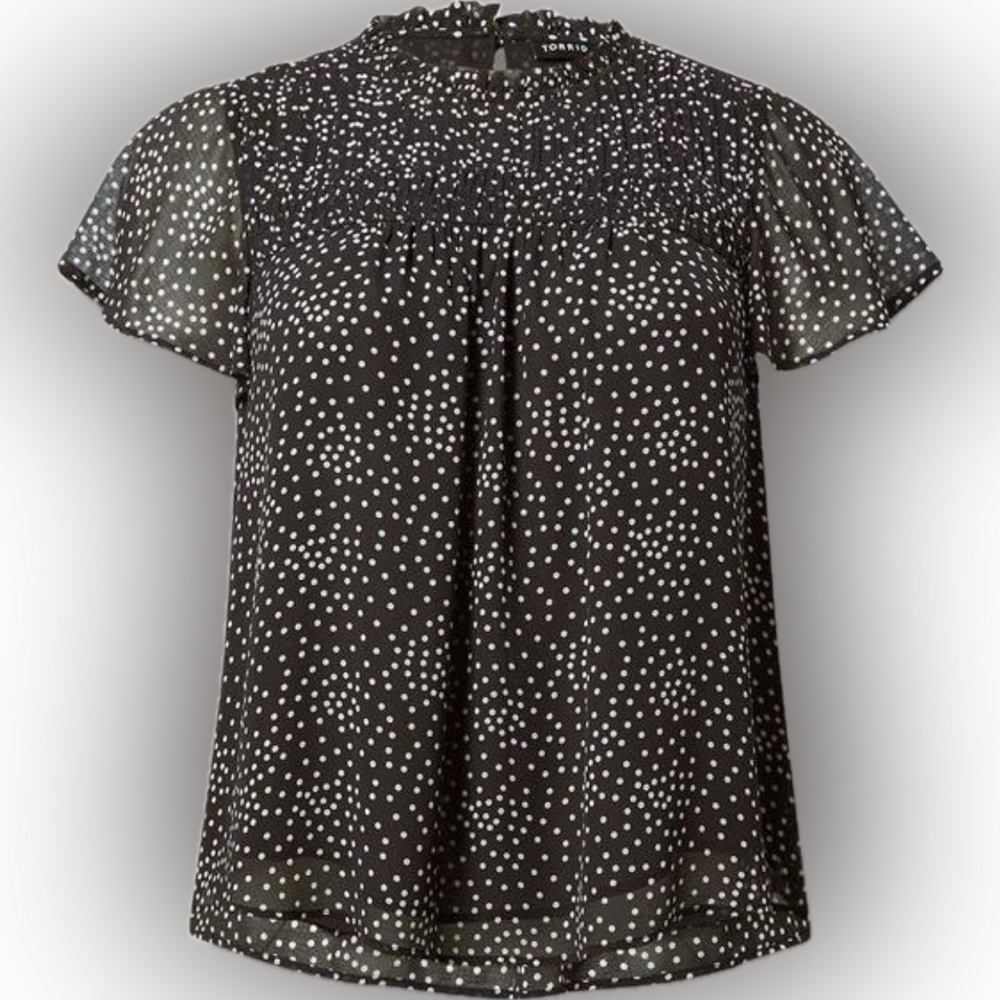 Torrid Chiffon Smocked Pintuck Flutter
Short Sleeve Blouse, Size 1